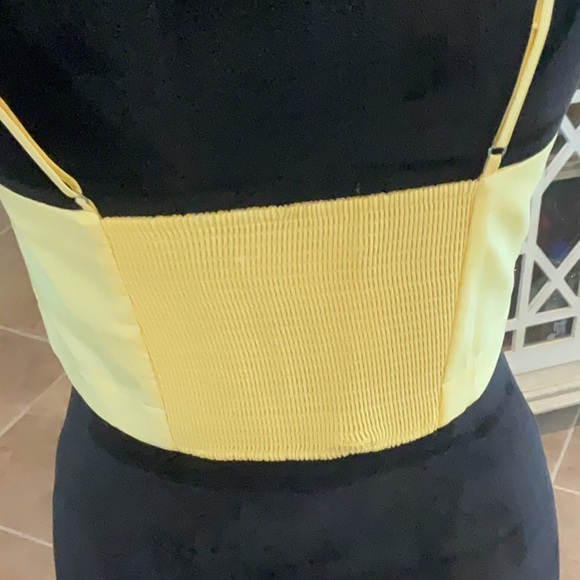 Banana Republic crop top, yellow, adjustable straps, smocked back, yellow, S,NWT - Picture 5 of 6
